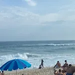 Alugo Quarto Nao E Apartamento Todo, Perto Da Praia