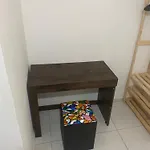 Alugo Quarto Nao E Apartamento Todo, Perto Da Praia